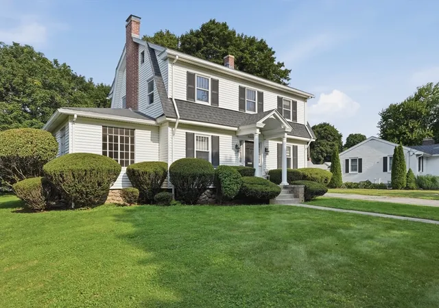 Photo 2 of Sale Pending at 21 Job Cushing Rd, Shrewsbury, MA 01545 | MLS# 73562600 | Listing updated on 2026-09-01