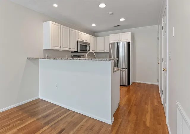 Photo 3 of Sale Pending at 231 Allerton Cmns Ln #231, Braintree, MA 02184 | MLS# 73564019 | Listing updated on 2026-09-03