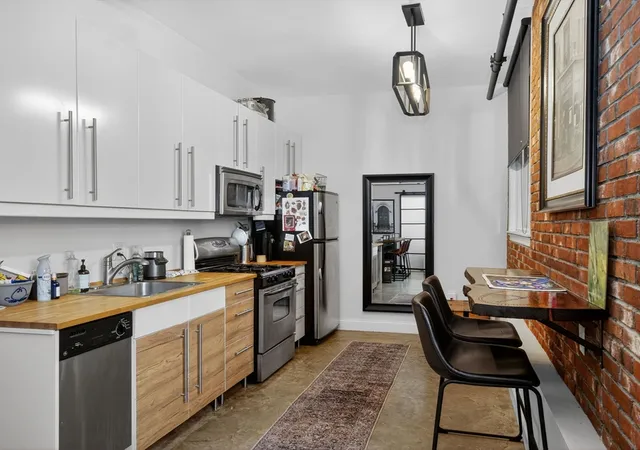 Photo 4 of Condo for sale at 7 Crombie St #4, Salem, MA 01970 | MLS# 73559759 | Listing updated on 2026-09-18