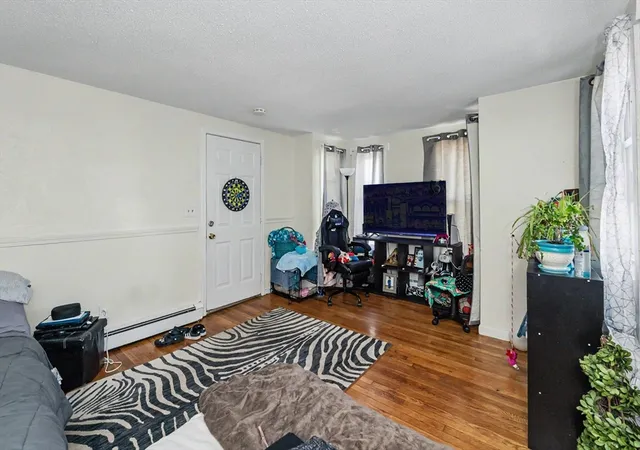 4th image of 492 Fletcher St, Lowell, MA 01854 | MLS# 73511911