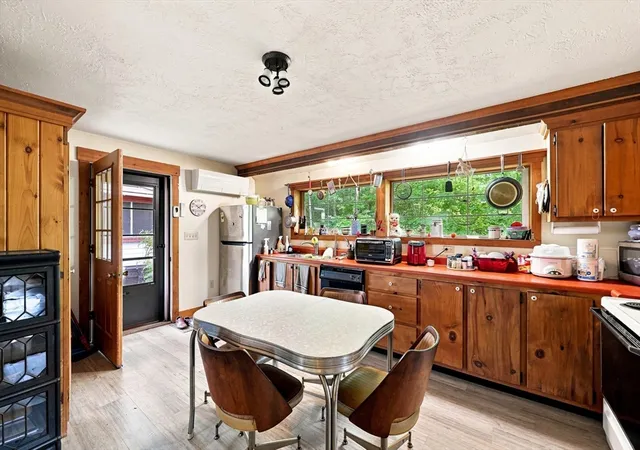 Photo 3 of Sale Pending at 25 North St, Erving, MA 01344 | MLS# 73565431 | Listing updated on 2026-09-30