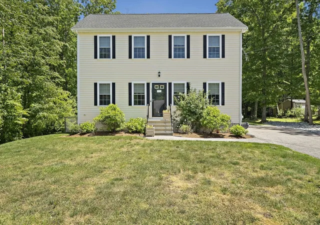 Homes for sale in Holbrook, MA | 354 Sycamore Street, Holbrook, MA 02343 | MLS# 73534234