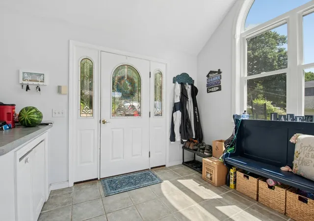 Photo 3 of Sale Pending at 19 Lake Ave, Spencer, MA 01562 | MLS# 73566059 | Listing updated on 2026-10-01