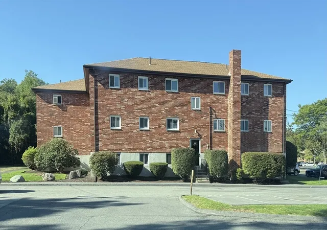 1st image of 40 Westgate #5, Chestnut Hill, MA 02467 | MLS# 73430214