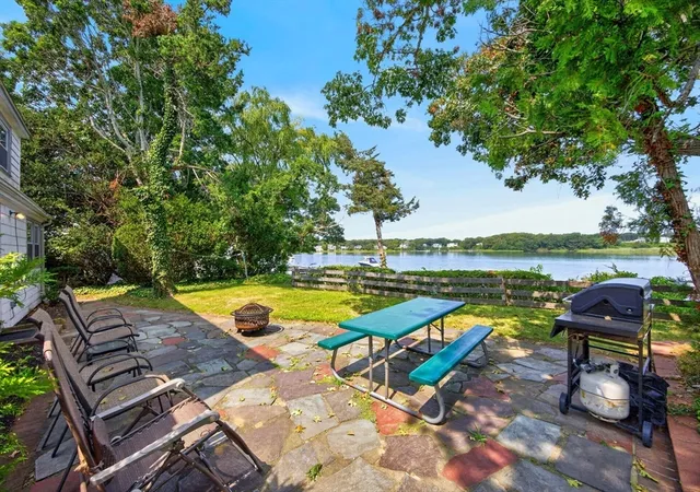 4th image of 33 Horsefoot Rd, Dennis, MA 02638 | MLS# 73562893