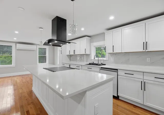 Photo 3 of Single family home for sale at 33 Milford St, Upton, MA 01568 | MLS# 73557408 | Listing updated on 2026-09-18