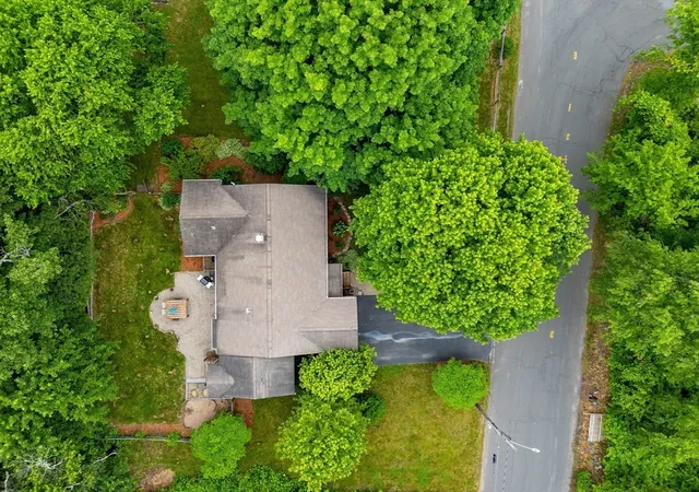 33rd image of 3 Colonial Dr, Littleton, MA 01460 | MLS# 73540660