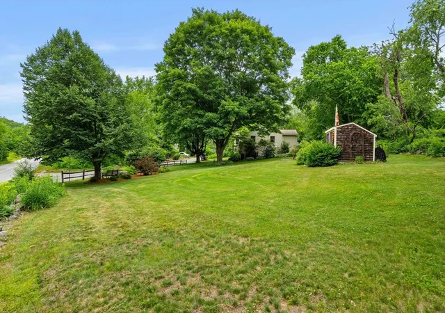 4th image of 3 Colonial Dr, Littleton, MA 01460 | MLS# 73540660