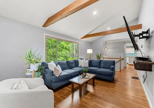 5th image of 3 Colonial Dr, Littleton, MA 01460 | MLS# 73540660