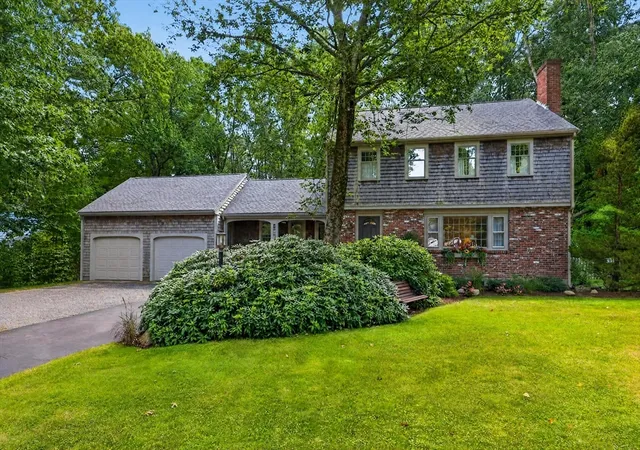 Photo 1 of Single family home for sale at 290 Grove St, Norwell, MA 02061 | MLS# 73568893 | Listing updated on 2026-10-02