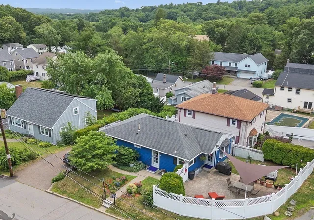 Photo 3 of Sale Pending at 39 Smart St, Waltham, MA 02451 | MLS# 73562395 | Listing updated on 2026-09-10