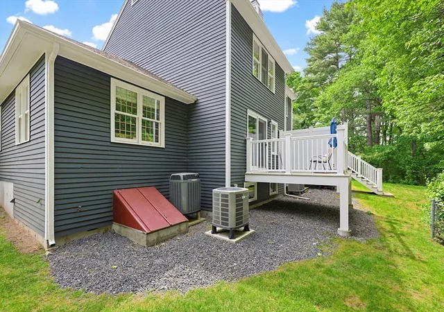 Homes for sale in Milford, MA | 39 Stallbrook Rd, Milford, MA 01757
