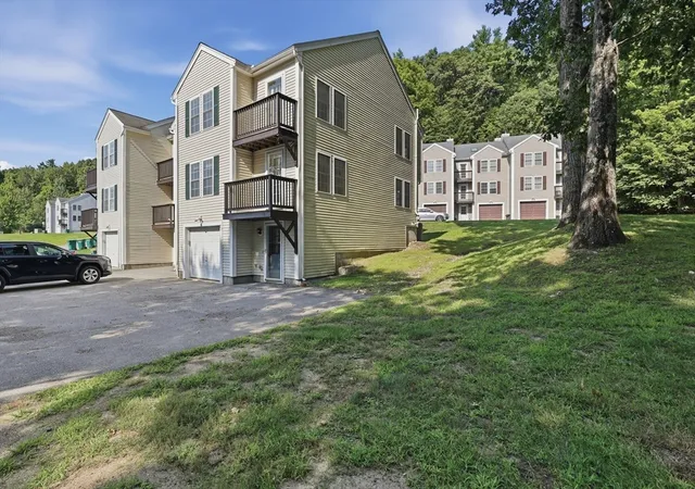 33rd image of 37 West Meadow Estates Dr #37, West Townsend, MA 01474 | MLS# 73563798