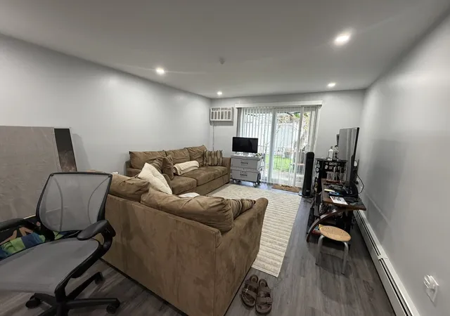 4th image of 38 Clapp St, Malden, MA 02148 | MLS# 73538827