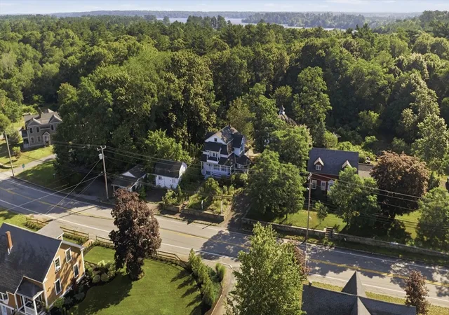 33rd image of 166 County Rd, East Freetown, MA 02717 | MLS# 73546678
