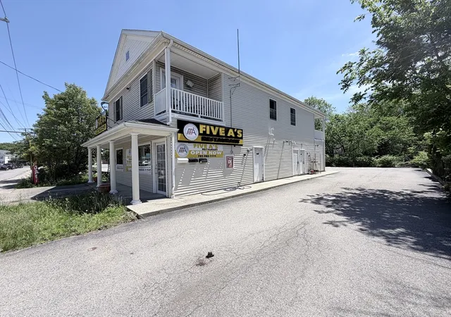 Homes for sale in Abington, MA | 34 Brockton Ave, Abington, MA 02351 | MLS# 73526613