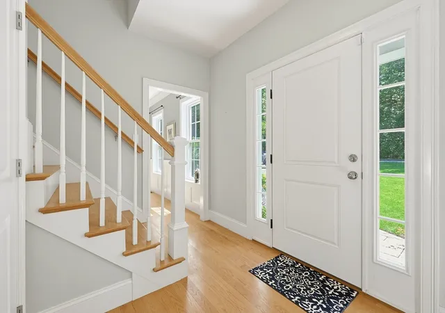 Homes for sale in Wrentham, MA | 15 Oakhill Ave, Wrentham, MA 02093 | MLS# 73536316