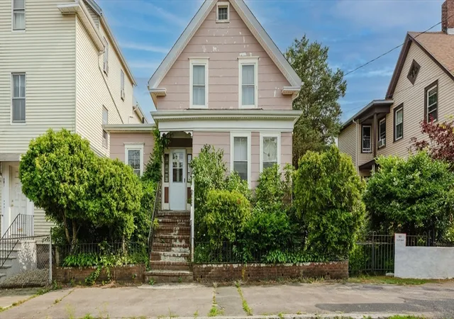Single family home for sale at 194 Coffin Ave, New Bedford, MA 02746 | MLS# 73550829