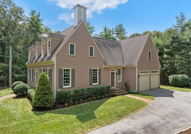 Photo 3 of Single family home for sale at 791 Locust St, Raynham, MA 02767 | MLS# 73565270 | Listing updated on 2026-09-28