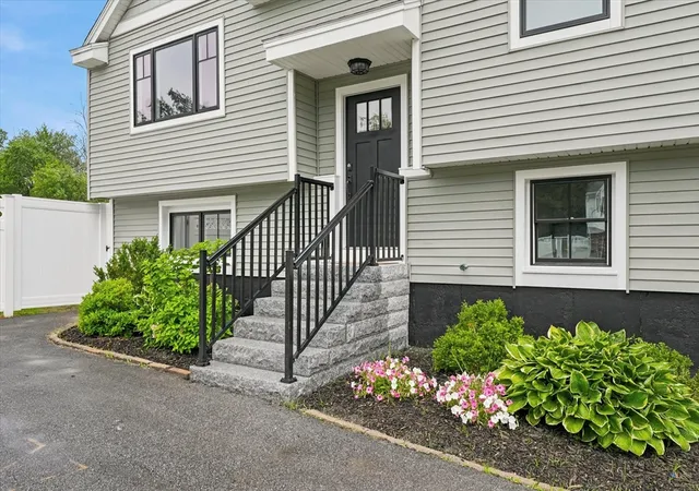 3rd image of 25 Lavalley Ln, Newburyport, MA 01950 | MLS# 73538199