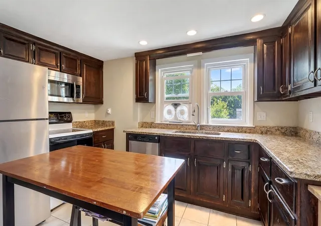 3rd image of 143 Myrtle Street, Melrose, MA 02176 | MLS# 73537449
