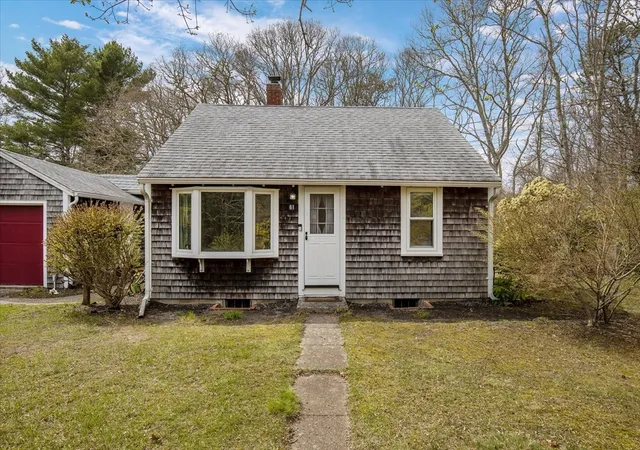 28th image of 61 Old Phinneys Ln, Barnstable, MA 02630 | MLS# 73507888