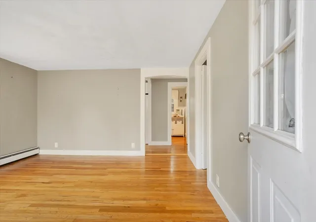 4th image of 61 Old Phinneys Ln, Barnstable, MA 02630 | MLS# 73507888