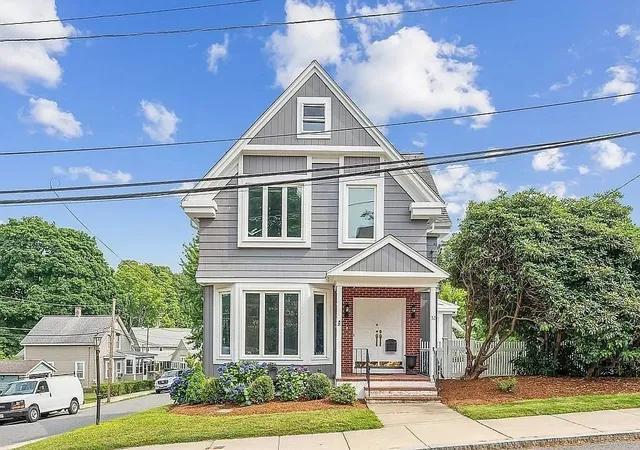 1st image of 32 Water St, Marlborough, MA 01752 | MLS# 73421389