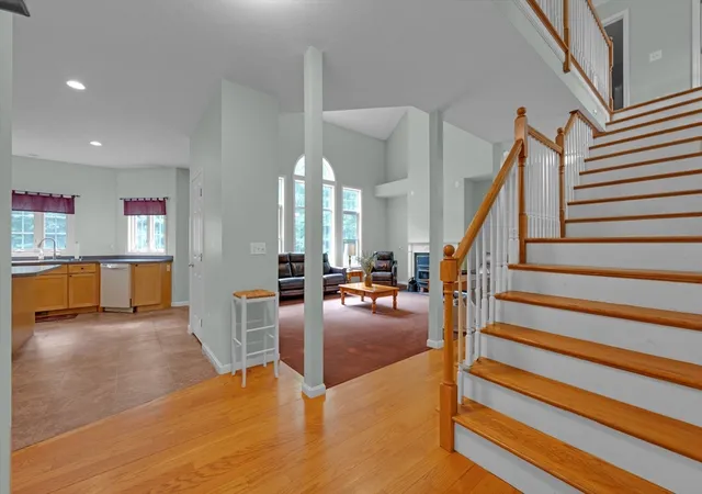 Homes for sale in Charlton, MA | 16 Lindsey Ln, Charlton, MA 01507 | MLS# 73529462