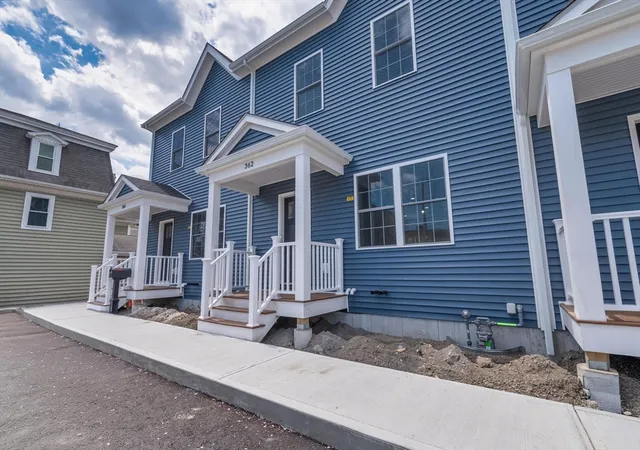 Homes for sale in Fall River, MA | 362 High St, Fall River, MA 02720