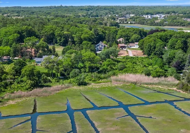 2nd image of 26 Neal Gate St, Scituate, MA 02066 | MLS# 73530448