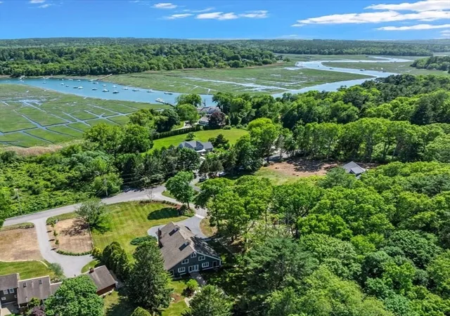 42nd image of 26 Neal Gate St, Scituate, MA 02066 | MLS# 73530448
