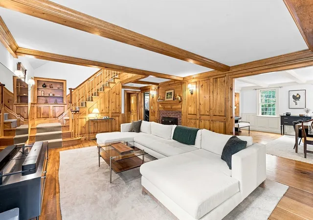 image of 5 Elders Pond Dr, Lakeville, MA 02347 | MLS# 73559563