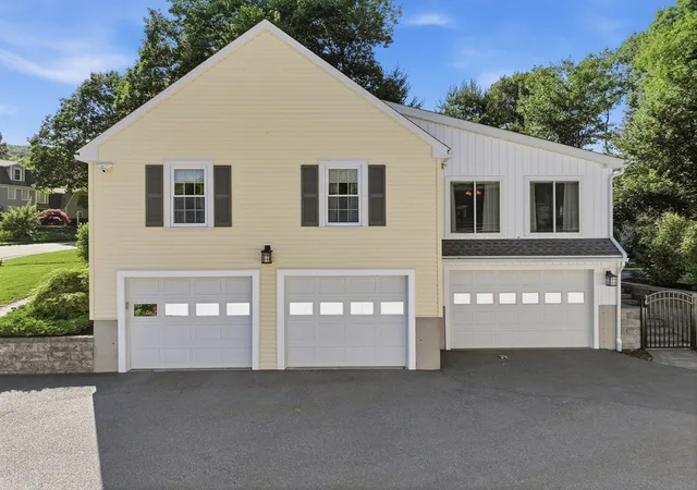 Homes for sale in Leominster, MA | 45 Constitution Dr, Leominster, MA 01453 | MLS# 73539969