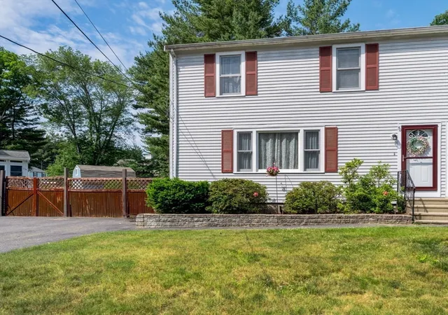 Homes for sale in East Taunton, MA | 50 Wellesley Circle #50, East Taunton, MA 02718 | MLS# 73536108
