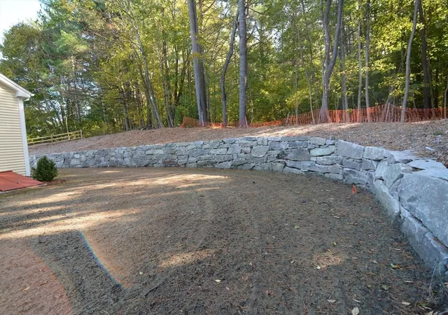 Homes for sale in Townsend, MA | 1 Depot Street Ext, Townsend, MA 01469 | Houzeo