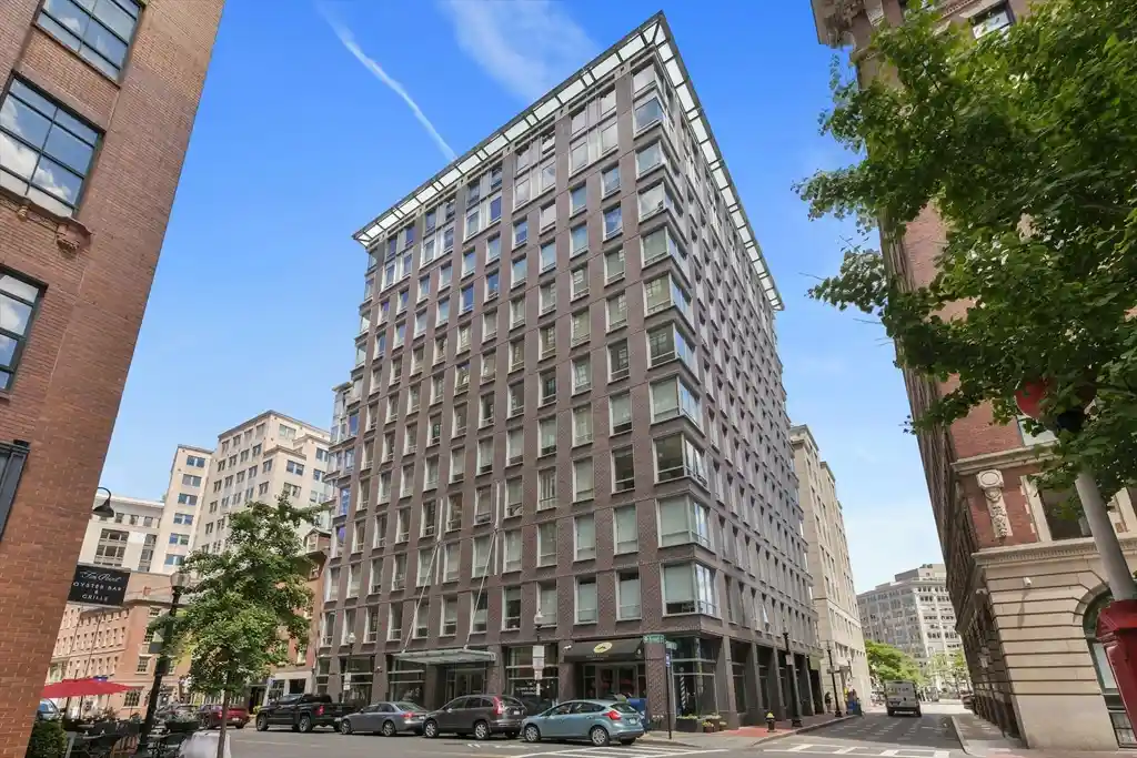 Listing Photo 12 - Condo for sale in Folio Boston located at 80 Broad, Boston, MA 02110 - Unit #PH1202