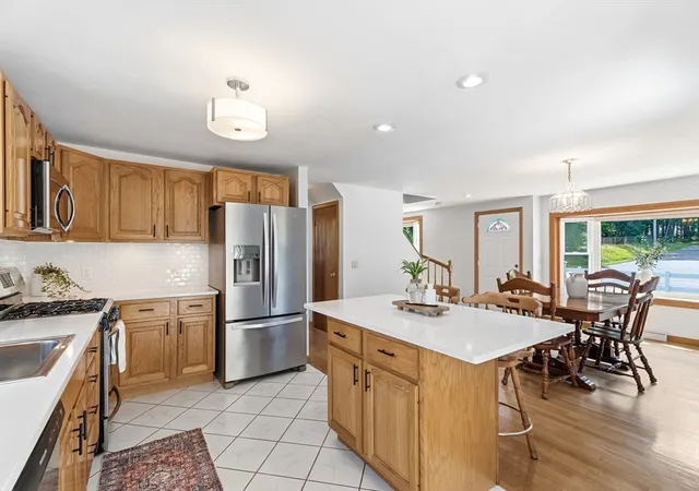 Photo 3 of Sale Pending at 1251 Shawsheen St, Tewksbury, MA 01876 | MLS# 73568394 | Listing updated on 2026-09-29
