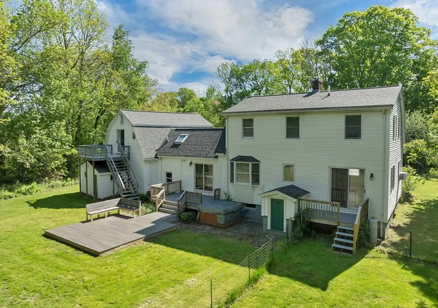 4th image of 1 Muddy Pond, Kensington, NH 03833 | MLS# 73545355