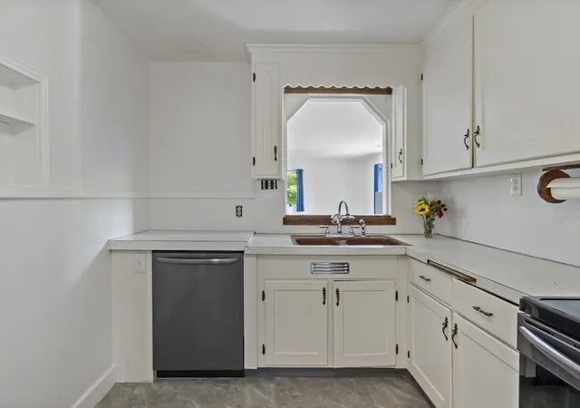 Homes for sale in Bellingham, MA | 238 Lake St, Bellingham, MA 02019 | MLS# 73525934