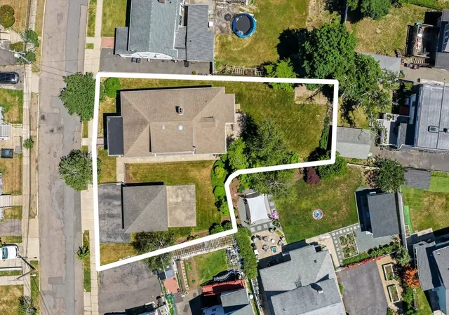 Photo 2 of Sale Pending at 15 Colby Rd, Quincy, MA 02171 | MLS# 73561366 | Listing updated on 2026-08-27
