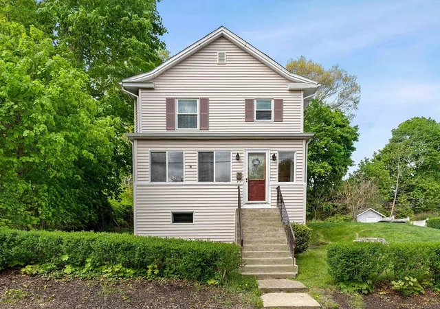 Homes for sale in Braintree, MA | 25 Fairmount Ave, Braintree, MA 02184 | MLS# 73517908