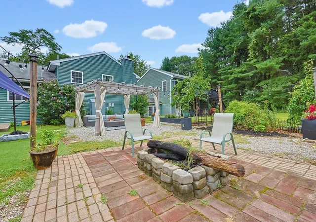42nd image of 25 Old Elmdale Rd, Uxbridge, MA 01569 | MLS# 73567727