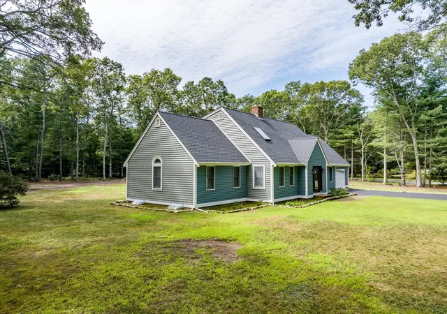 Photo 2 of Single family home for sale at 3 Popple Bottom, Sandwich, MA 02563 | MLS# 73568409 | Listing updated on 2026-08-30