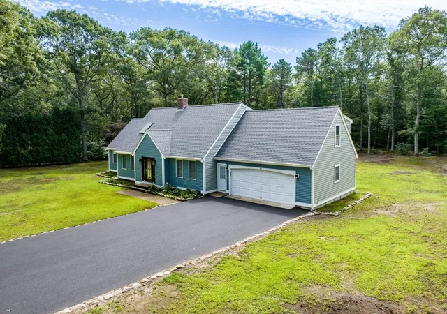 Photo 3 of Single family home for sale at 3 Popple Bottom, Sandwich, MA 02563 | MLS# 73568409 | Listing updated on 2026-08-30