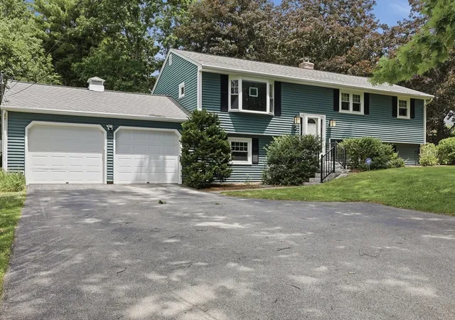 Homes for sale in Holden, MA | 610 Bullard Street, Holden, MA 01520 | MLS# 73540100