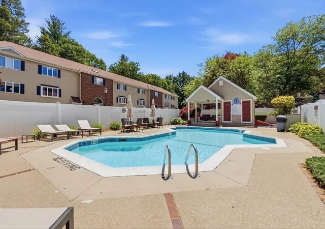 Homes for sale in Woburn, MA | 305 Salem St, Woburn, MA 01801 | Houzeo