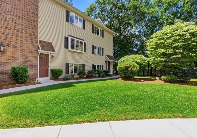 Homes for sale in Woburn, MA | 305 Salem St #312, Woburn, MA 01801 | MLS# 73542266