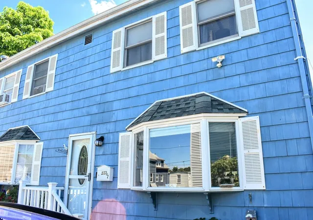 Homes for sale in Peabody, MA | 45.5 Aborn St, Peabody, MA 01960