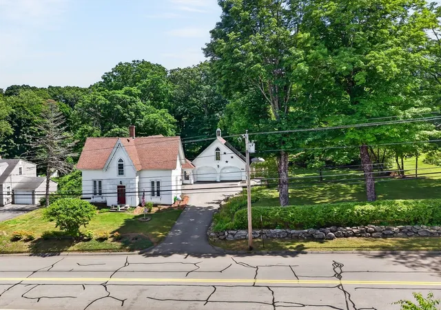 Homes for sale in Athol, MA | 164 Pleasant St, Athol, MA 01331 | MLS# 73541986